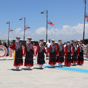 KORUYUCU AİLE FARKINDALIK GÜNÜ VE ÇOCUK ŞENLİĞİ KUTLANDI - fotoğraf 4