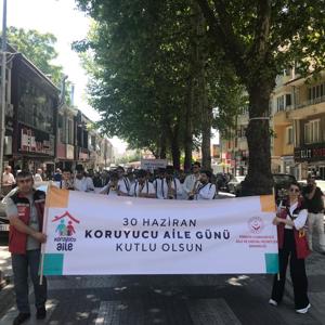 30 Haziran Koruyucu Aile Gününde Farkındalık Yürüyüşü Gerçekleştirildi. - fotoğraf 11