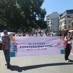 30 Haziran Koruyucu Aile Gününde Farkındalık Yürüyüşü Gerçekleştirildi. - fotoğraf 19