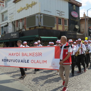KORUYUCU AİLE GÜNÜ BALIKESİR’DE COŞKUYLA KUTLANDI - fotoğraf 2