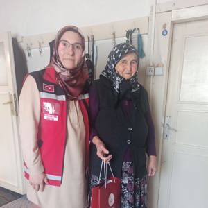 Bayram Arefesinde Şehitlerimizin Ailelerini Ziyaret Ettik - fotoğraf 3