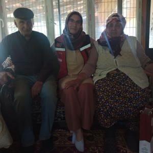 Bayram Arefesinde Şehitlerimizin Ailelerini Ziyaret Ettik - fotoğraf 7