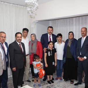 Aziz Şehidimizin Kıymetli Ailesi ve Kahraman Gazimiz İle Bayramlaştık. - fotoğraf 1