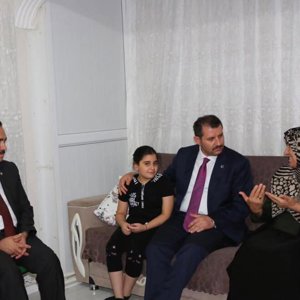 Aziz Şehidimizin Kıymetli Ailesi ve Kahraman Gazimiz İle Bayramlaştık. - fotoğraf 3