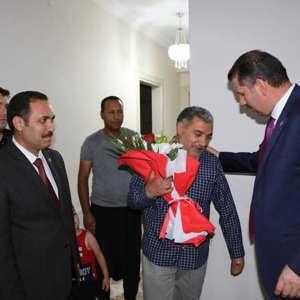 Aziz Şehidimizin Kıymetli Ailesi ve Kahraman Gazimiz İle Bayramlaştık. - fotoğraf 4