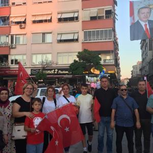 15 Temmuz Demokrasi ve Milli Birlik Yürüyüşüne Çocuklarımız, Yaşlılarımız ve Personelimizle Katılım Sağladık. - fotoğraf 2