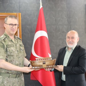 TUGAY KOMUTANINDAN İL MÜDÜRÜMÜZE ZİYARET - fotoğraf 1