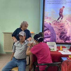 Kırklareli Huzurevi Müdürlüğümüzden Hizmet Alan Kıymetli Büyüklerimize Covid-19 Hatırlatma Aşıları Yapıldı. - fotoğraf 2
