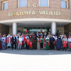 Kıbrıs Gazilerimize Şeref Madalyalarını Takdim Ettik. - fotoğraf 1
