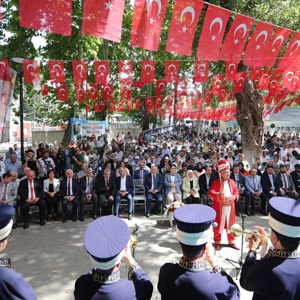 Bakanımız Derya Yanık, Andırın’da "Ailemizin Çınarları Festivali"ne Katıldı - fotoğraf 6