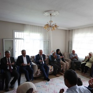Bakanımız Derya Yanık, Andırın’da "Ailemizin Çınarları Festivali"ne Katıldı - fotoğraf 8