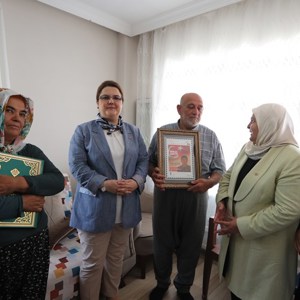 Bakanımız Derya Yanık, Andırın’da "Ailemizin Çınarları Festivali"ne Katıldı - fotoğraf 11