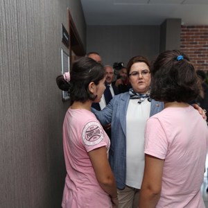 Bakanımız Derya Yanık, Andırın’da "Ailemizin Çınarları Festivali"ne Katıldı - fotoğraf 10
