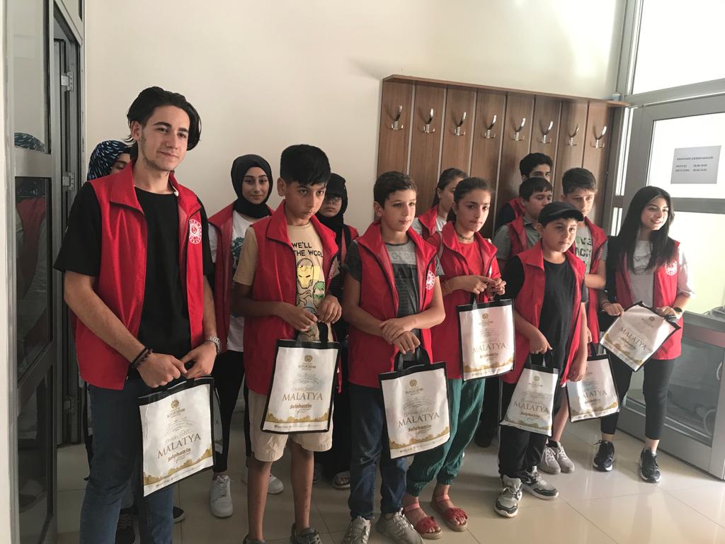 ÇOCUK HAKLARI KERNEK KÜLLİYESİNİ GEZDİ