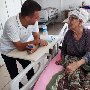 İl Müdürümüz Abide H.Nuri Öncüer Huzurevi Yaşlı Bakım ve Rehabilitasyon Merkezi Müdürlüğünü ziyaret etti. - fotoğraf 1