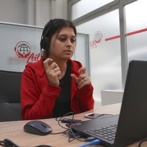Bakanımız Derya Yanık: “İşitme engelli vatandaşlarımız için AİLEM Engelsiz İletişim Merkezimiz hizmet vermeye başladı” - fotoğraf 2