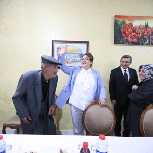 Bakanımız Derya Yanık Malatya'da Piyade Üsteğmen Serkan Erkuş’un Cenaze Törenine Katıldı - fotoğraf 12