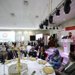 Bakanımız Derya Yanık Elazığ'da Gaziler ve Şehit Aileleri ile Bir Araya Geldi - fotoğraf 2