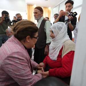 Bakanımız Derya Yanık İlimizde çeşitli temaslarda bulundu. - fotoğraf 4