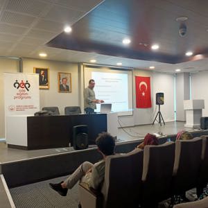 AİLE EĞİTİM PROGRAMI KAPSAMINDA SEMİNER DÜZENLENDİ - fotoğraf 4