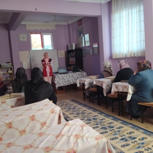 Lüleburgaz Ayşe Hatun Kursunda Aile Eğitim Programı Kapsamında Kursiyerlere Eğitim Verildi. - fotoğraf 4