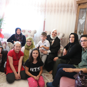 Bakan Selçuk'tan Şehit Ailelerine Ziyaret - fotoğraf 4