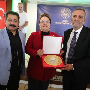 Bakanımız Derya Yanık Huzurevi Sakinleriyle Birlikte Konser İzledi - fotoğraf 4