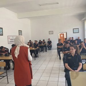 Vize ve Kıyıköy Jandarma Komutanlıklarında Görevli Personele Kadına Yönelik Şiddetle Mücadele ve Bağımlılıklar Mücadele Eğitimleri Verildi. - fotoğraf 1