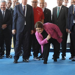 Bakanımız Derya Yanık Osmaniye'de "Dijital Bahar Odası"nın Açılışını Yaptı - fotoğraf 4