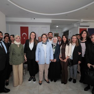 Bakanımız Derya Yanık Mersin'de Gündüzlü Bakım ve Aktif Yaşam Merkezi’nin Açılışını Yaptı - fotoğraf 4