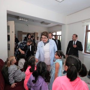 Bakanımız Derya Yanık Mersin'de Gündüzlü Bakım ve Aktif Yaşam Merkezi’nin Açılışını Yaptı - fotoğraf 15