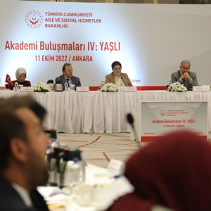 Bakanımız Derya Yanık Yaşlı Temasıyla Dördüncüsü Gerçekleştirilen Akademi Buluşmaları Toplantısına Başkanlık Etti - fotoğraf 4