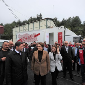 Bakanımız Derya Yanık Amasra’da Patlamanın Meydana Geldiği Maden Sahasında İncelemelerde Bulundu - fotoğraf 3