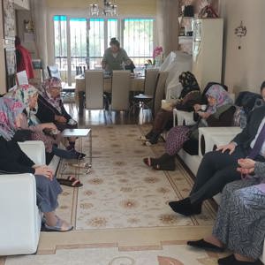  İl Müdürümüz Ömer Turan Gündüzlü Yaşlı Bakım Merkezlerini  Aymelek Dernek başkanı Yurdagül Altınbaş ile birlikte ziyaret ettiler - fotoğraf 2
