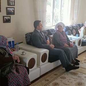  İl Müdürümüz Ömer Turan Gündüzlü Yaşlı Bakım Merkezlerini  Aymelek Dernek başkanı Yurdagül Altınbaş ile birlikte ziyaret ettiler - fotoğraf 3