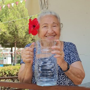 Bakanımız Derya Yanık: “Küçük ev tipi huzurevlerimizde yaşlı çiftlerimizin kendilerini evlerinde hissetmelerini sağlıyoruz” - fotoğraf 8