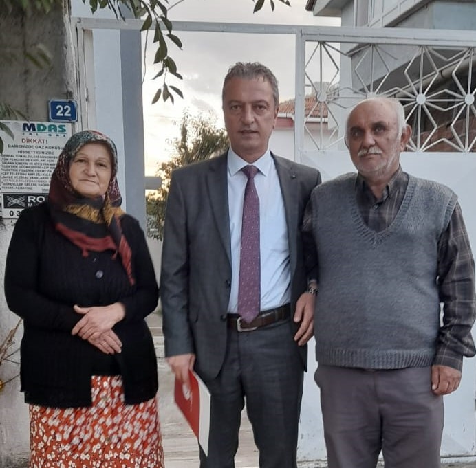 Valimiz Mustafa MASATLI ve İl Müdürümüz İbrahim BAŞ'ın, Şehidimiz Jandarma Üst Çavuş Murat DEMİR'nin anne ve babasını ziyareti