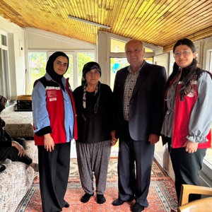 Andırın Sosyal Hizmet Merkezi Müdürlüğümüzden Aziz Şehidimiz Kamuran Üçgül’ün Ailesine Anlamlı Ziyaret - fotoğraf 1