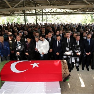 Bilge Ana Mevlüde GENÇ Teyzemiz Memleketi Taşova’da Son Yolculuğuna Uğurlandı - fotoğraf 1