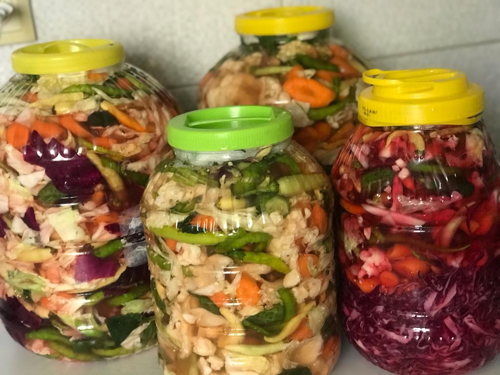 Çocuklarımızın kış hazırlıkları devam ediyor.😊🌶🥕🥒🍅🧿
