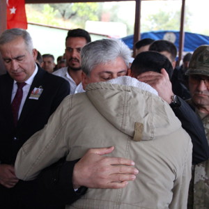 Şehidimiz Piyade Sözleşmeli Er İsmail Esmer Son Yolculuğuna Uğurlandı. - fotoğraf 2