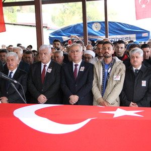 Şehidimiz Piyade Sözleşmeli Er İsmail Esmer Son Yolculuğuna Uğurlandı. - fotoğraf 4