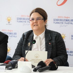 Bakanımız Derya Yanık Yalova’da 2023’e Doğru Şehir Buluşmaları Toplantısına Katıldı - fotoğraf 1