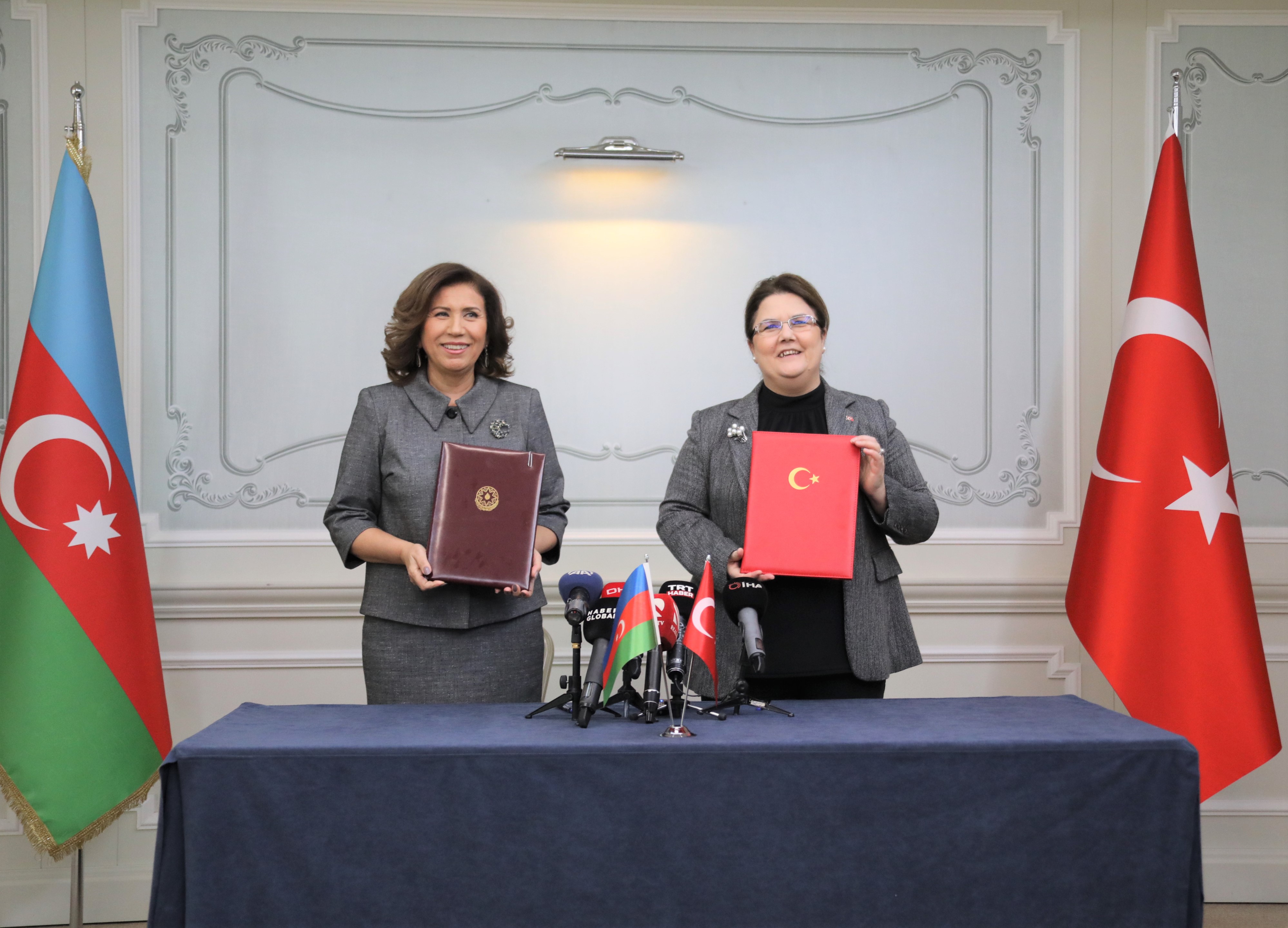 Turkiye Azerbaycan Arasinda Aile Kadin Ve Cocuk Politikalari Alaninda 