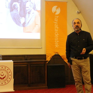 Aile Eğitim Programı (AEP) Eğiticilerine “Etkili Sunum Teknikleri” konulu seminer verildi. - fotoğraf 3