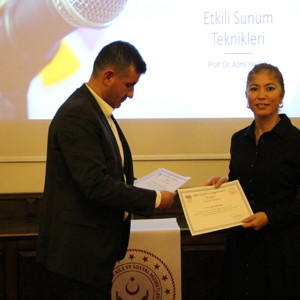 Aile Eğitim Programı (AEP) Eğiticilerine “Etkili Sunum Teknikleri” konulu seminer verildi. - fotoğraf 6