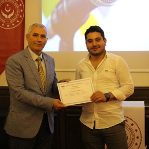 Aile Eğitim Programı (AEP) Eğiticilerine “Etkili Sunum Teknikleri” konulu seminer verildi. - fotoğraf 19