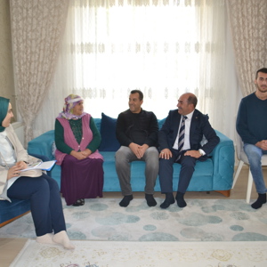 ŞEHİT AİLELERİ VE GAZİ ZİYARETLERİ SÜRÜYOR - fotoğraf 1