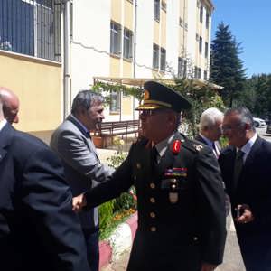 Bakan yardımcımız Ahmet Koca ve İl Protokolümüz Afyonkarahisar huzurevi yaşlı bakım ve rehabilitasyon merkezinde kalan sakinlerimizi ziyaret ederek Kurban Bayramlarını kutladılar. - fotoğraf 5