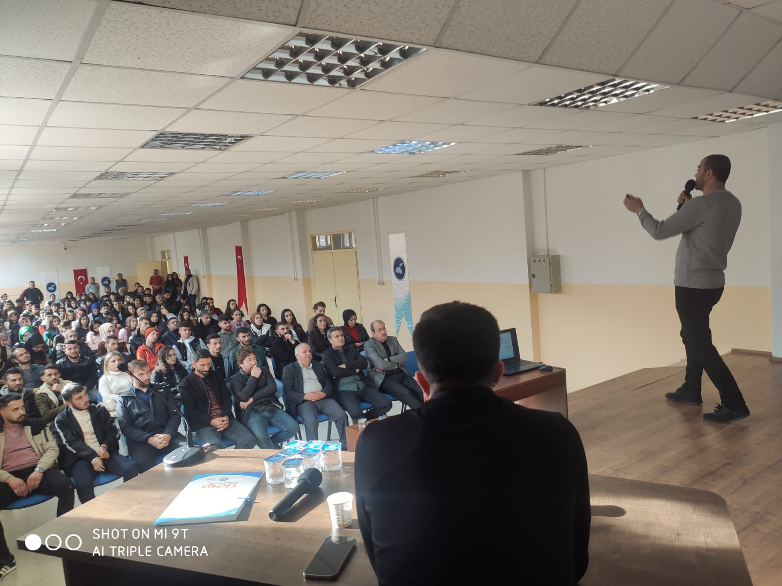 Edremit Sosyal Hizmet Merkezi’nden ‘Kadına Yönelik Şiddetle Mücadele’ Semineri